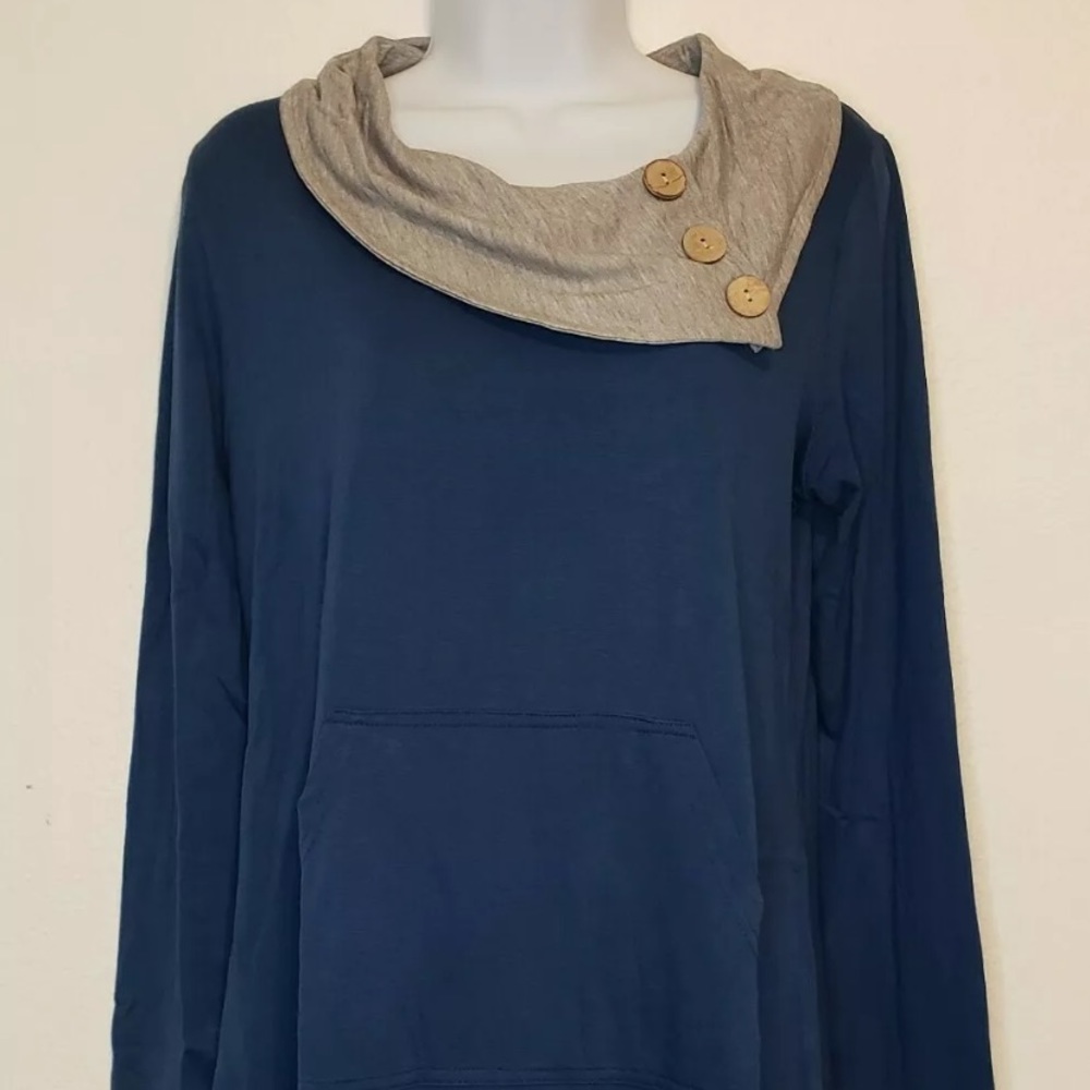 Crewneck Blue Chevron Stripe Long Sleeve Pullover